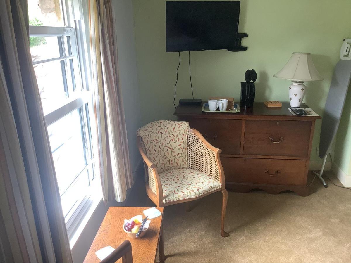 Bed and Breakfast Bwthyn Cudd Уэстбери Экстерьер фото